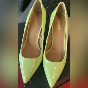 Express Pumps 7.5 New